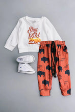 Load image into Gallery viewer, Stay wild Sweatshirt pants set
